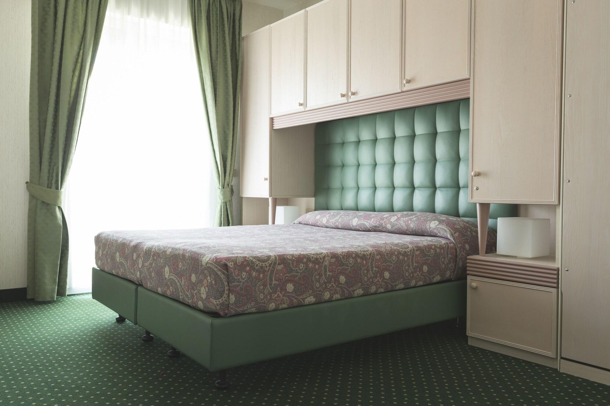Hotel Cambridge Lido di Jesolo Esterno foto