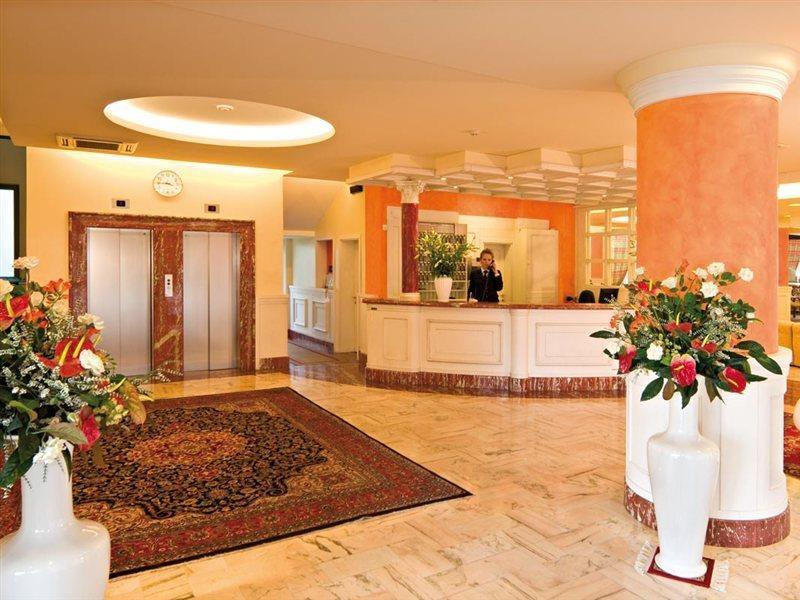 Hotel Cambridge Lido di Jesolo Esterno foto