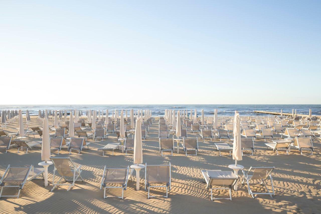 Hotel Cambridge Lido di Jesolo Esterno foto