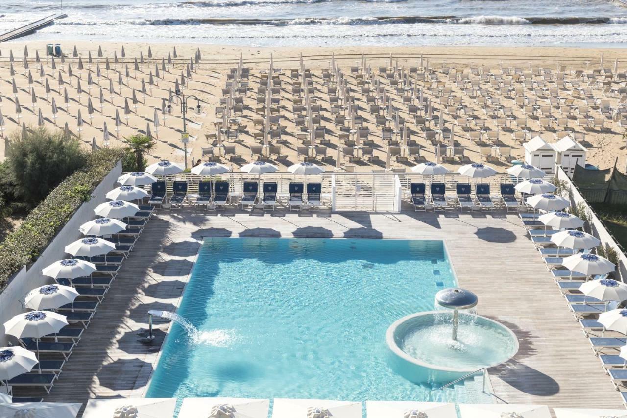 Hotel Cambridge Lido di Jesolo Esterno foto