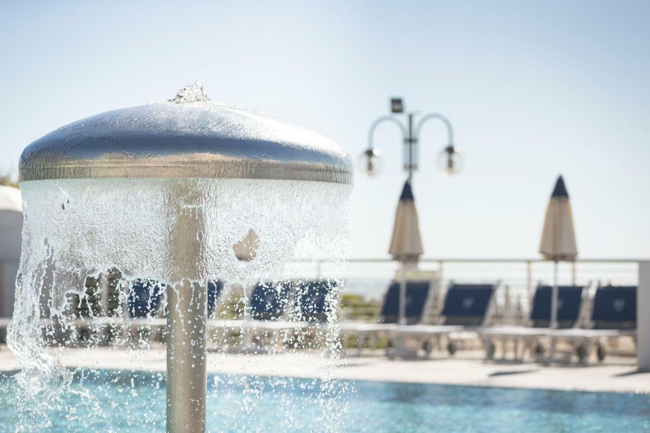 Hotel Cambridge Lido di Jesolo Esterno foto